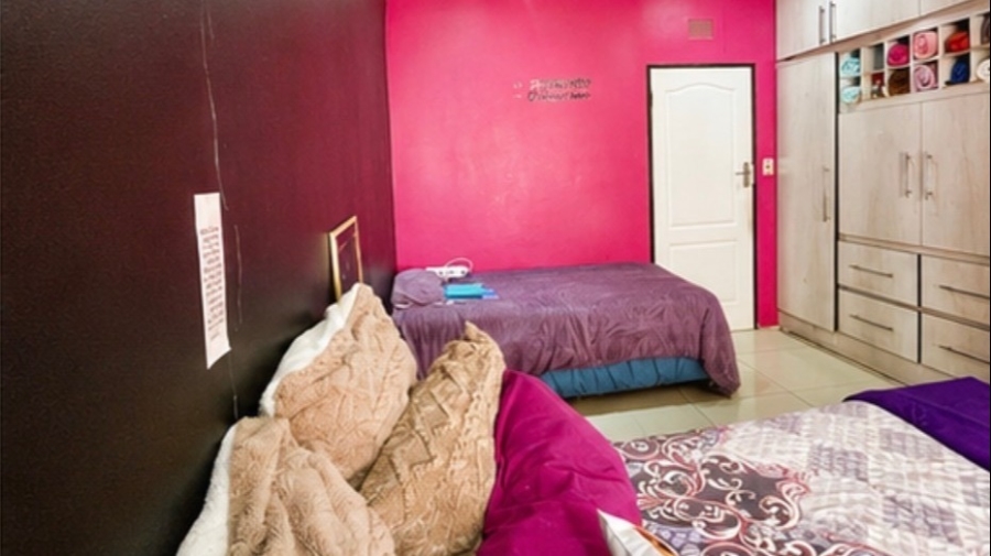 3 Bedroom Property for Sale in Orkney Park North West